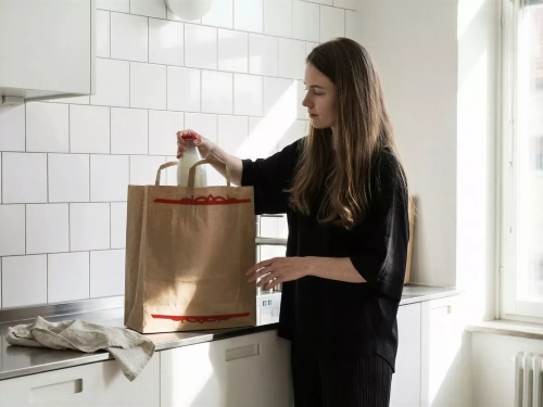 ЯНДЕКС МАРКЕТ ЗАПУСТИЛ ВИТРИНУ «СДЕЛАНО В РОССИИ»: ТОВАРЫ ЛОКАЛЬНЫХ БРЕНДОВ СОБРАЛИ В ОТДЕЛЬНЫЙ РАЗДЕЛ